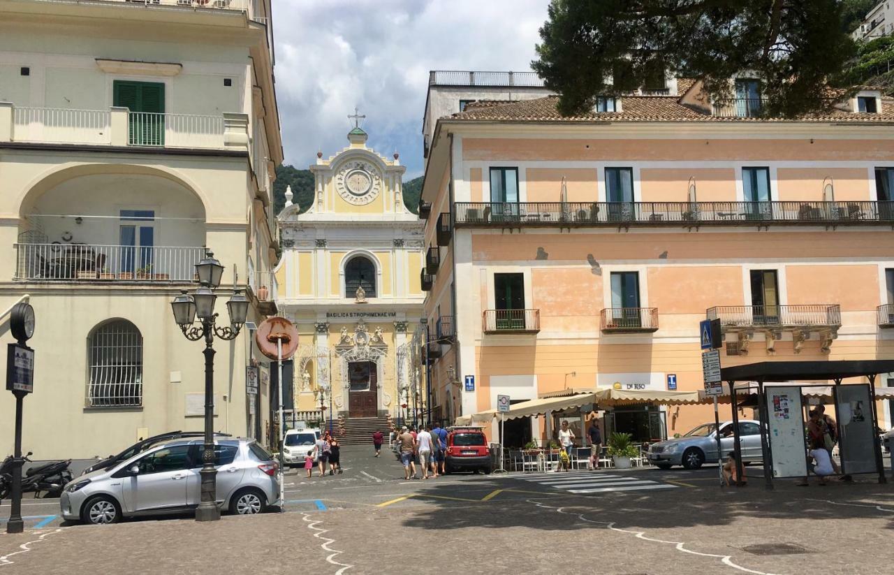 La Casetta Di Zia Cuccu Minori Eksteriør billede