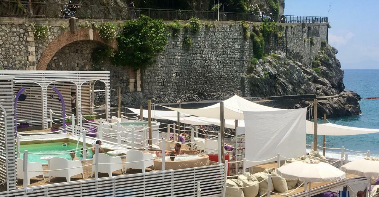 La Casetta Di Zia Cuccu Minori Eksteriør billede