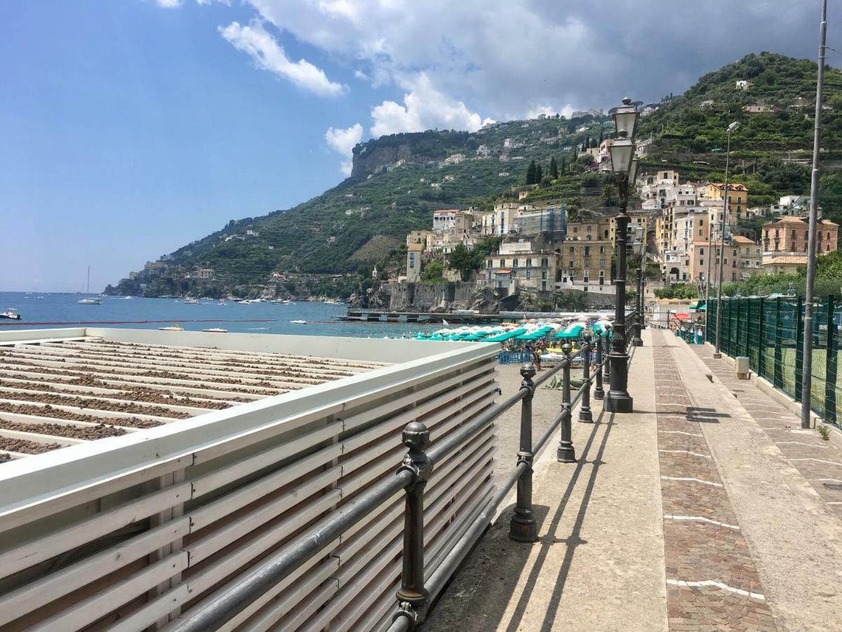 La Casetta Di Zia Cuccu Minori Eksteriør billede